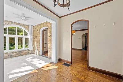 2401 Lawndale Avenue, Evanston, IL 60201 - Photo 14