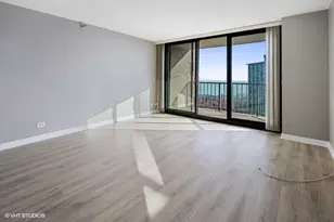 3660 N Lake Shore Dr, Chicago, IL 60613 - Photo 4