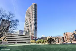 3660 N Lake Shore Dr, Chicago, IL 60613 - Photo 22