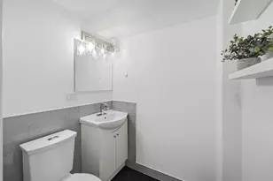 220 S Roselle Rd, Schaumburg, IL 60193 - Photo 12