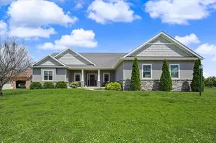 100 Weldon Springs Rd, Monticello, IL 61856 - Photo 2