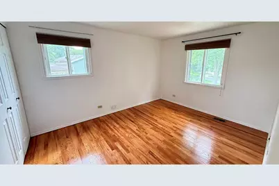1916 Capital Court, Schaumburg, IL 60193 - Photo 12