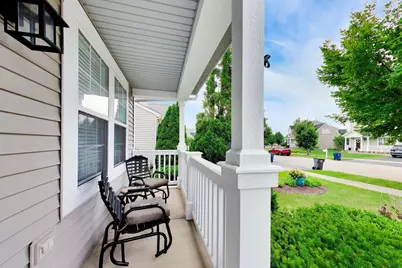 2426 Montclair Lane, Montgomery, IL 60538 - Photo 2
