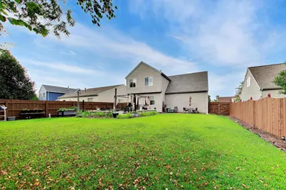 2426 Montclair Lane, Montgomery, IL 60538 - Photo 36