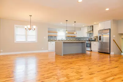 825 Pheasant Walk Drive, Schaumburg, IL 60193 - Photo 4