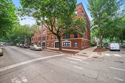 1249 W Roscoe Street #1, Chicago, IL 60657 - Photo 16