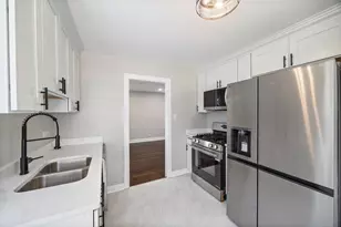 12742 S Parnell Ave, Chicago, IL 60628 - Photo 6
