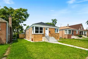 12742 S Parnell Ave, Chicago, IL 60628 - Photo 2