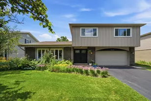 1752 McCraren Rd, Highland Park, IL 60035 - Photo 1