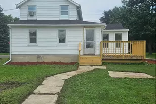 511 W North St, Polo, IL 61064 - Photo 2
