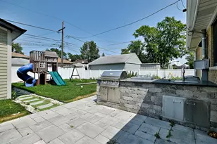 4944 Jarvis Ave, Skokie, IL 60077 - Photo 38