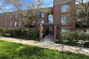 422 Kelburn Rd, Deerfield, IL 60015 - Photo 1