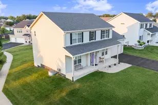 594 Camellia Ave, Aurora, IL 60505 - Photo 6