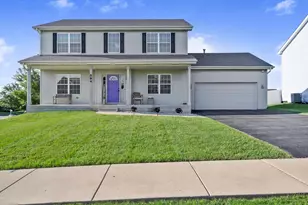 594 Camellia Ave, Aurora, IL 60505 - Photo 1
