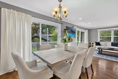 2S465 Barclay Place, Glen Ellyn, IL 60137 - Photo 8