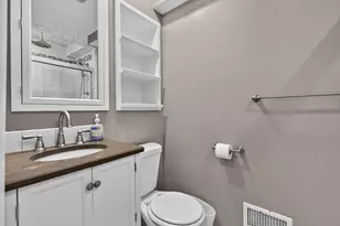 2S465 Barclay Pl, Glen Ellyn, IL 60137 - Photo 24