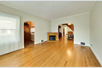 5920 W Berenice Avenue, Chicago, IL 60634 - Photo 6