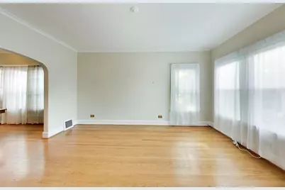 5920 W Berenice Avenue, Chicago, IL 60634 - Photo 4