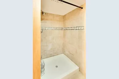 5920 W Berenice Avenue, Chicago, IL 60634 - Photo 32