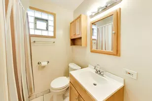 5920 W Berenice Ave, Chicago, IL 60634 - Photo 14