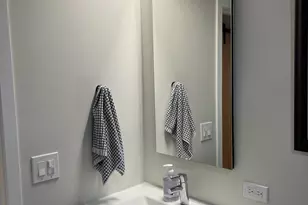 3323 N Paulina St, Chicago, IL 60657 - Photo 12