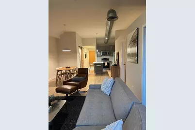 3323 N Paulina Street #4B, Chicago, IL 60657 - Photo 4