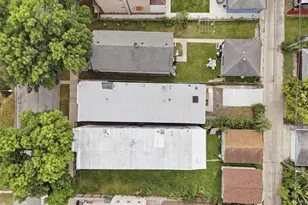 8612 S Burnham Ave, Chicago, IL 60617 - Photo 22