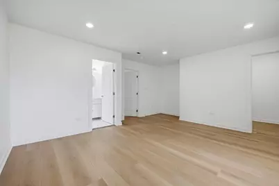 8612 S Burnham Avenue, Chicago, IL 60617 - Photo 10
