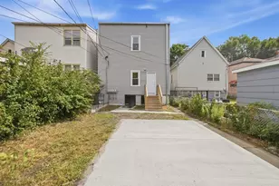 8612 S Burnham Ave, Chicago, IL 60617 - Photo 20