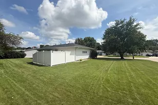 2327 13th St, Peru, IL 61354 - Photo 20