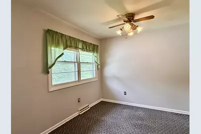 2327 13th Street, Peru, IL 61354 - Photo 8