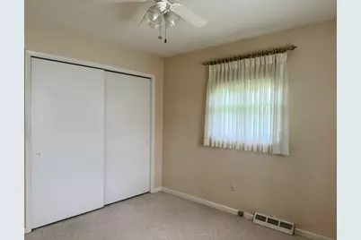2327 13th Street, Peru, IL 61354 - Photo 14