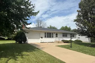 2327 13th St, Peru, IL 61354 - Photo 1