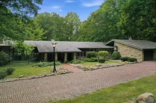 1664 E Rietveld Dr, Crete, IL 60417 - Photo 2