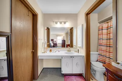 121 Fleetwood Drive, Glendale Heights, IL 60139 - Photo 18