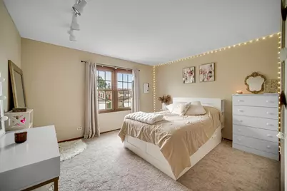 121 Fleetwood Drive, Glendale Heights, IL 60139 - Photo 20
