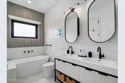 831 N Maplewood Avenue #3, Chicago, IL 60622 - Photo 16