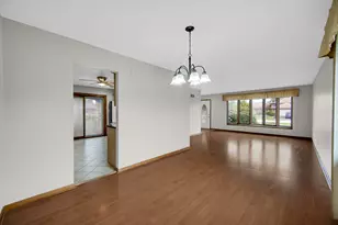 16424 Maplewood Ct, Tinley Park, IL 60477 - Photo 8