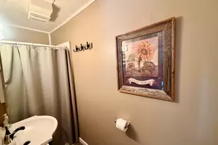 609 NW 6th St, Aledo, IL 61231 - Photo 8