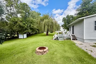609 NW 6th St, Aledo, IL 61231 - Photo 2