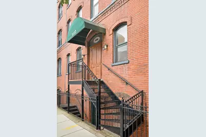 1117 W Fry Street #5, Chicago, IL 60642 - Photo 2