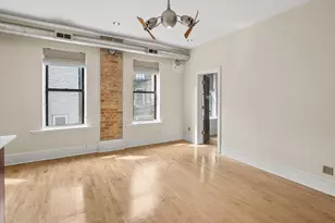 1117 W Fry St, Chicago, IL 60642 - Photo 4