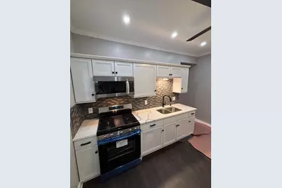 10215 S Emerald Avenue, Chicago, IL 60628 - Photo 12