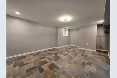 10215 S Emerald Avenue, Chicago, IL 60628 - Photo 22