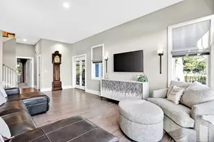 827 Edgewater Pkwy, Wauconda, IL 60084 - Photo 20