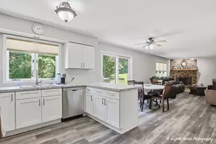 2720 N Patricia Ln, McHenry, IL 60051 - Photo 6
