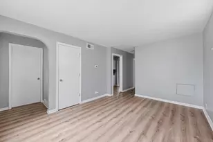 13437 S Green Bay Ave, Chicago, IL 60633 - Photo 2