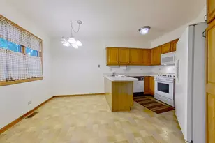 11318 Algonquin Rd, Huntley, IL 60142 - Photo 8