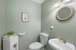 2126 Hickory Ct, Glenview, IL 60025 - Photo 16