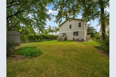 2126 Hickory Court, Glenview, IL 60025 - Photo 26